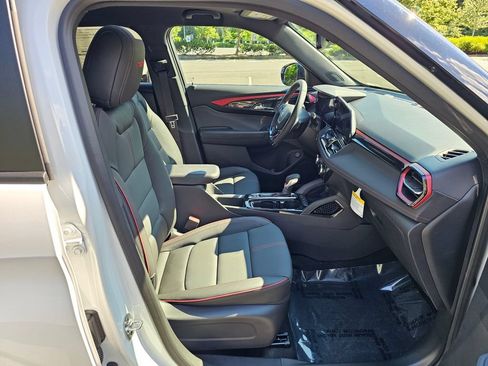 New 2026 Chevrolet TrailBlazer RS w/ Convenience Package AWD/4WD image 11