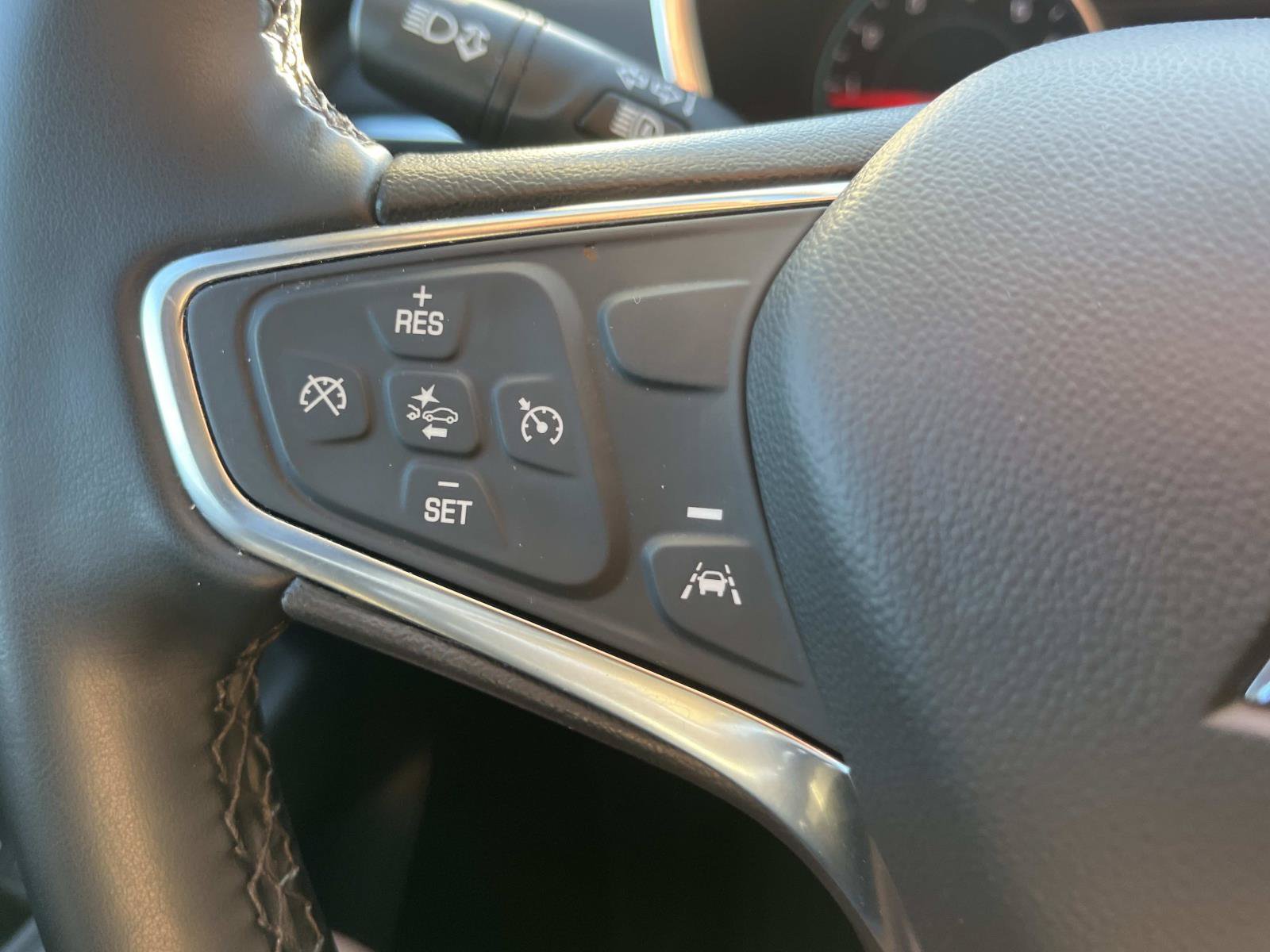 Used 2024 Chevrolet Equinox LT AWD/4WD image 31