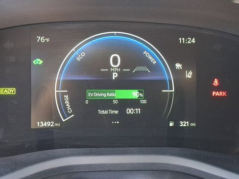 Used 2025 Toyota Camry SE image 21