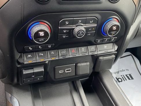 Used 2019 Chevrolet Silverado 1500 High Country w/ Technology Package image 24