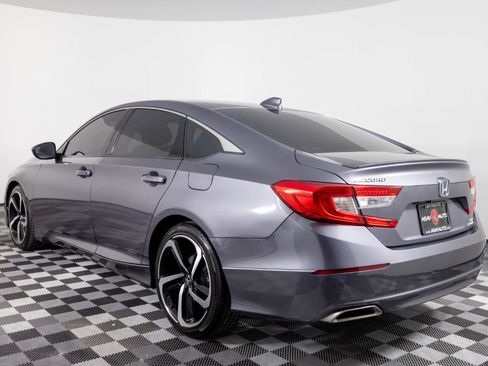 Used 2018 Honda Accord Sport image 4