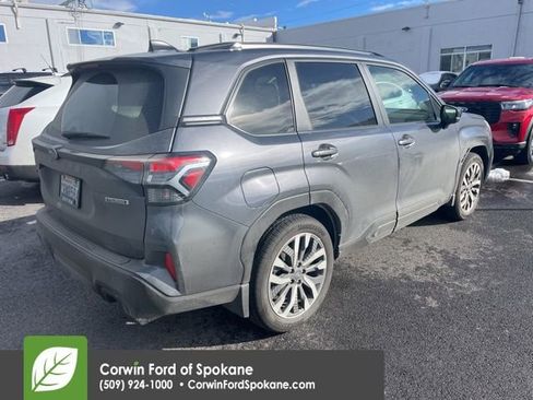 Used 2025 Subaru Forester Touring w/ Popular Package - Touring image 5