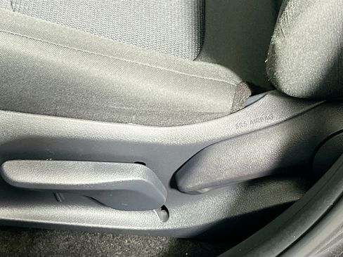 Used 2025 Toyota RAV4 LE FWD image 15