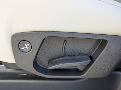 New 2025 Kia Telluride S image 18