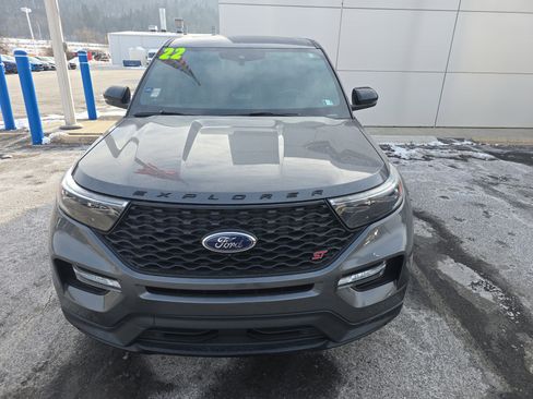 Used 2022 Ford Explorer ST w/ Equipment Group 401A image 9