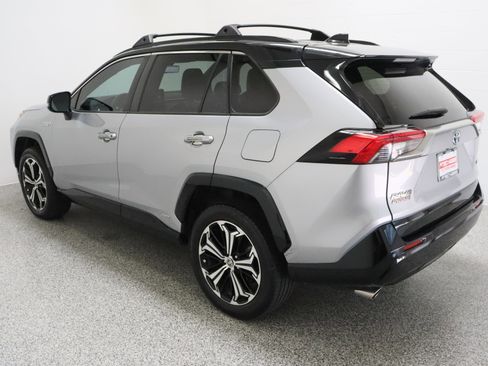 Used 2021 Toyota RAV4 XSE w/ Premium Package AWD/4WD image 9