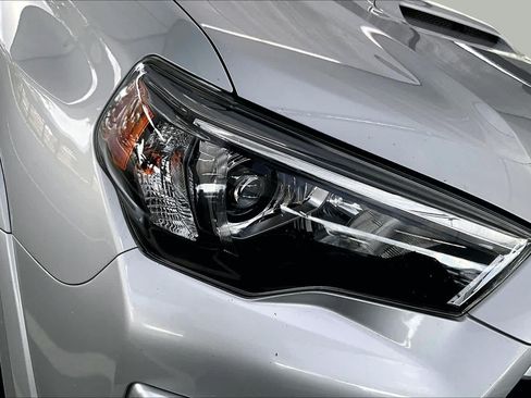 Used 2022 Toyota 4Runner TRD Sport RWD image 28