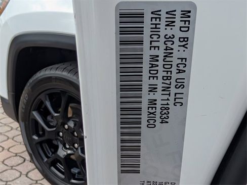 Used 2022 Jeep Compass Latitude w/ Sun and Sound Group image 23