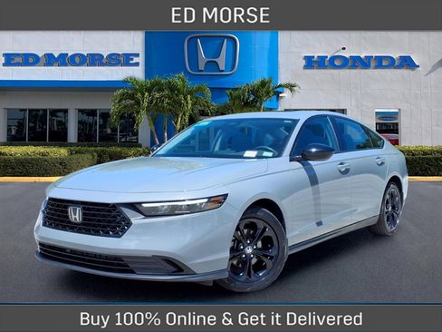 Certified 2025 Honda Accord SE image 1