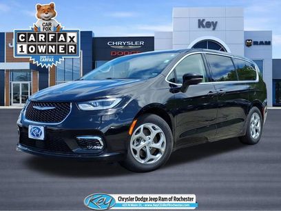 Used 2024 Chrysler Pacifica Limited