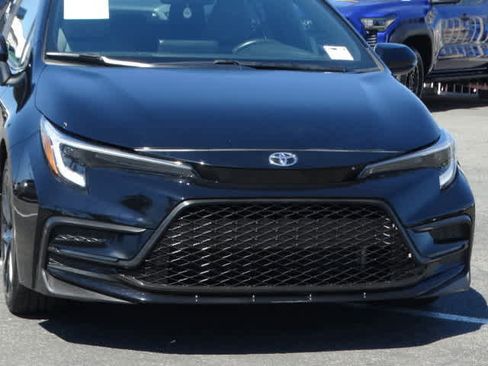 Used 2024 Toyota Corolla SE image 4