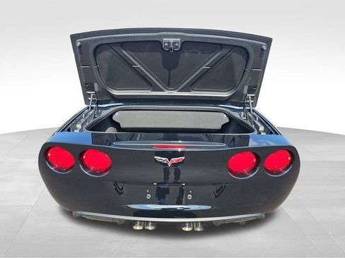 Used 2006 Chevrolet Corvette Convertible w/ Preferred Equipment Group image 10