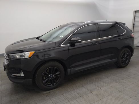 Used 2020 Ford Edge SEL w/ Convenience Package FWD image 2
