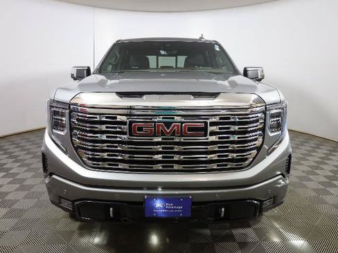 Used 2024 GMC Sierra 1500 Denali w/ Denali Reserve Package AWD/4WD image 3
