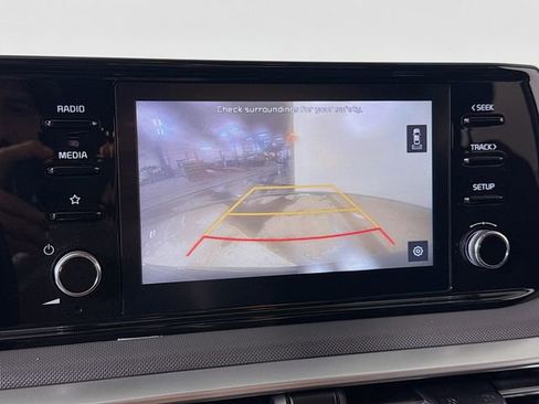 Used 2022 Kia K5 LXS image 13