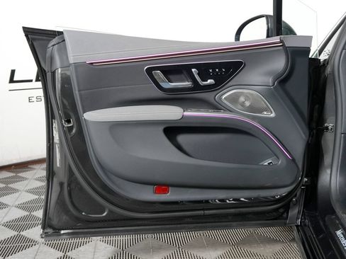 Used 2025 Mercedes-Benz EQS 580 4MATIC Sedan image 30
