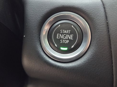 Certified 2023 GMC Yukon SLT AWD/4WD image 33
