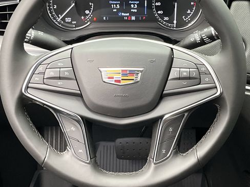 Used 2026 Cadillac XT5 Luxury w/ LPO, Floor Liner Package AWD/4WD image 13