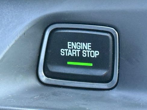 Used 2017 Chevrolet Camaro LT RWD image 29