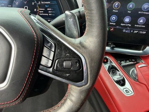 Used 2021 Chevrolet Corvette Stingray Premium Conv w/ Z51 Performance Package image 32