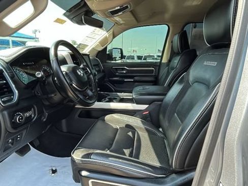 Used 2021 RAM 1500 Laramie AWD/4WD image 17