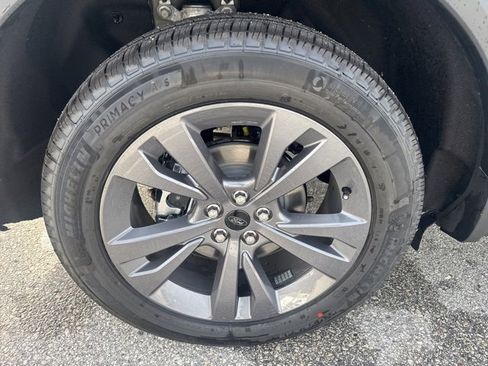 New 2026 Ford Explorer Active w/ Active Comfort Package image 19