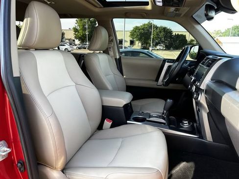 Used 2024 Toyota 4Runner SR5 Premium w/ Moonroof Package AWD/4WD image 29