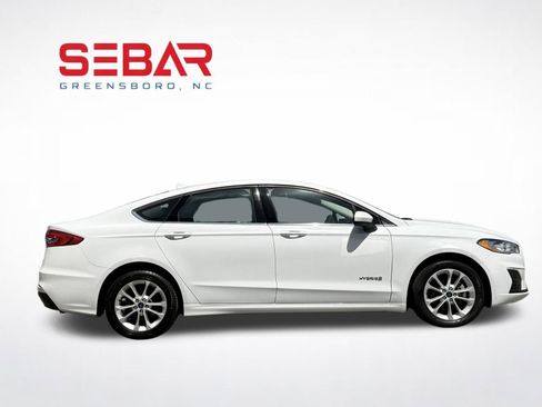 Used 2019 Ford Fusion SE FWD image 5