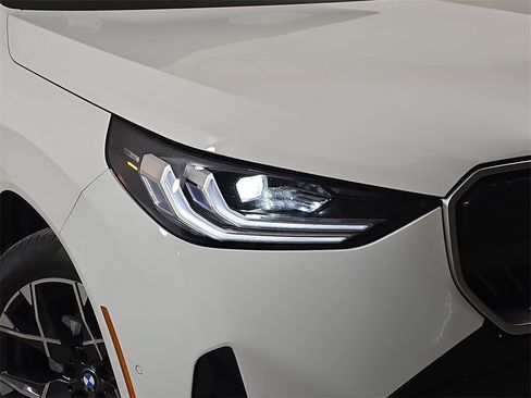 Certified 2025 BMW X3 xDrive30i image 32