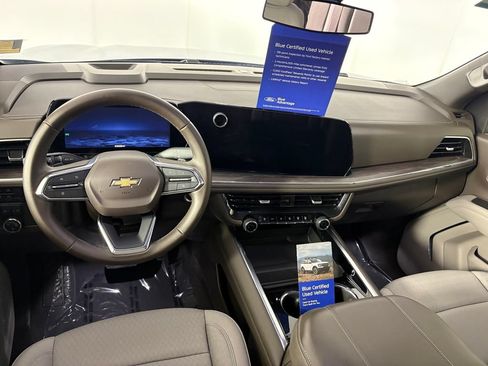 Used 2025 Chevrolet Tahoe LS RWD image 25