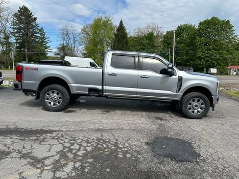 Used 2024 Ford F350 Lariat w/ Lariat Ultimate Package AWD/4WD image 10
