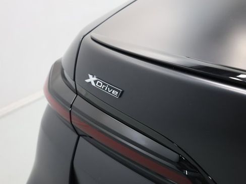 Used 2025 BMW 760i xDrive w/ Executive Package image 69
