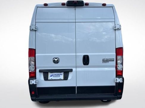 Used 2023 RAM ProMaster 2500 image 4