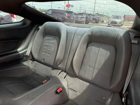 Used 2020 Ford Mustang Coupe RWD image 19
