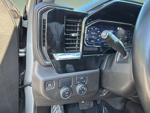 Used 2025 Chevrolet Silverado 1500 LT image 30