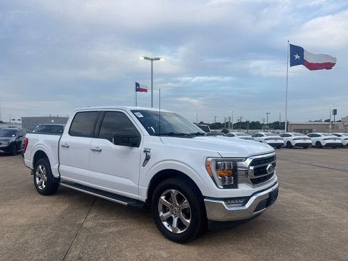 Used 2023 Ford F150 XLT w/ Equipment Group 302A High RWD image 2