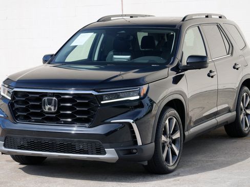 Used 2023 Honda Pilot Elite image 52
