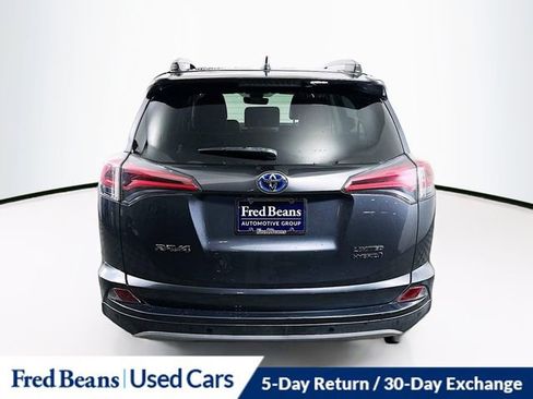 Used 2018 Toyota RAV4 Limited w/ Carpet Mat Package AWD/4WD image 7