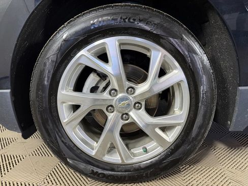 Used 2020 Chevrolet Equinox LT AWD/4WD image 19