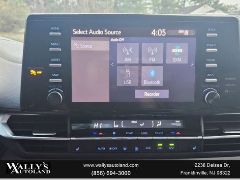 Used 2021 Toyota Sienna XLE image 12