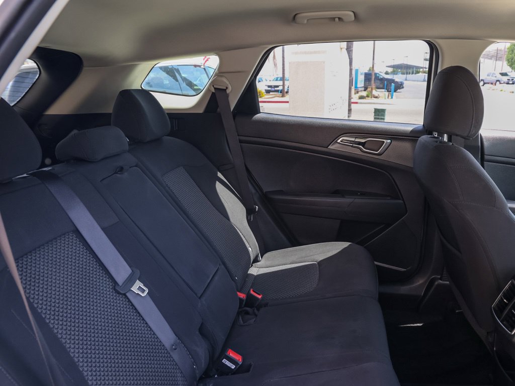 Used 2024 Kia Sportage LX FWD image 19
