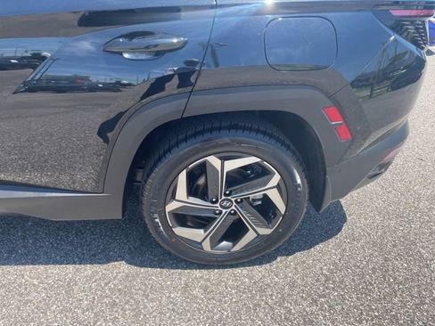 Used 2022 Hyundai Tucson Limited FWD image 3