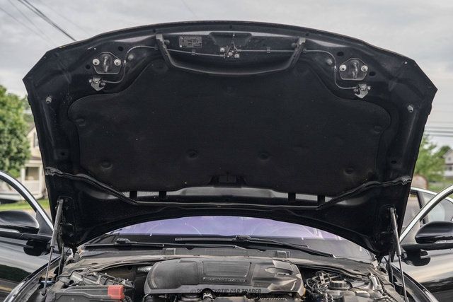 Used 2018 Jaguar XE Premium AWD/4WD image 85