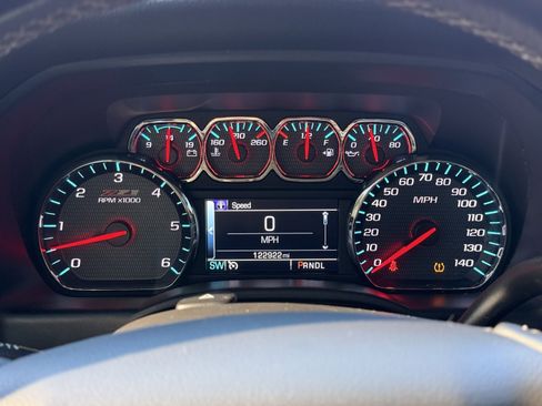 Used 2018 Chevrolet Silverado 1500 LT w/ All Star Edition image 26