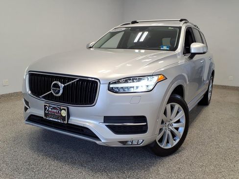 Used 2016 Volvo XC90 T6 Momentum w/ Momentum Plus Package AWD/4WD image 1