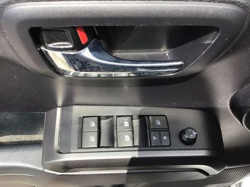 Used 2020 Toyota Tacoma TRD Sport RWD image 23