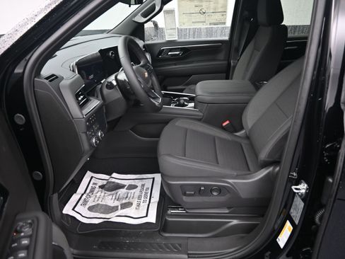New 2026 Chevrolet Suburban LS w/ LPO, Dark Essentials Package AWD/4WD image 10