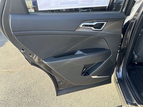 New 2026 Kia Sportage LX FWD image 22