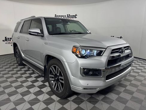 Used 2020 Toyota 4Runner Limited RWD image 6