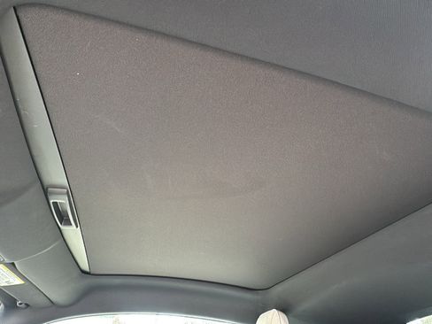 Used 2022 Jaguar F-TYPE Coupe image 11